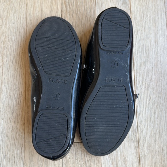 Children’s Place Dress Shoes - Picture 3 of 4